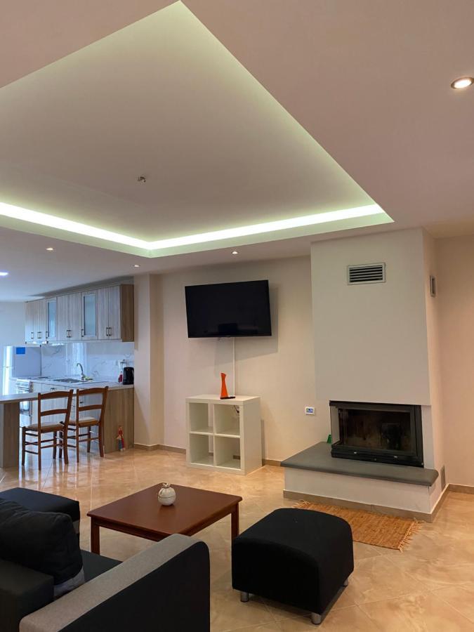 Αρτέμιδα Plus Karpenisi Apartment Εξωτερικό φωτογραφία